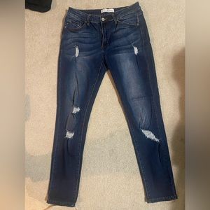 KanCan sz 9/28 mid rise skinny jeans